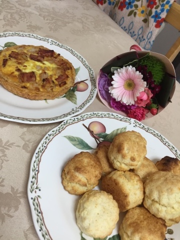 タルトタタンとお招き♪_a0214059_18240712.jpg