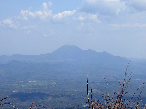 大江高山③ギフチョウ愛の劇場_f0214649_21094286.jpg