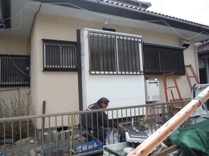浴室工事 ~ ユニットバス組立_d0165368_02451689.jpg