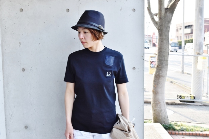 FRED PERRY (LAUREL LINE) ・・・ RAF SIMONS コラボ限定TEE!★!_d0152280_10352757.jpg