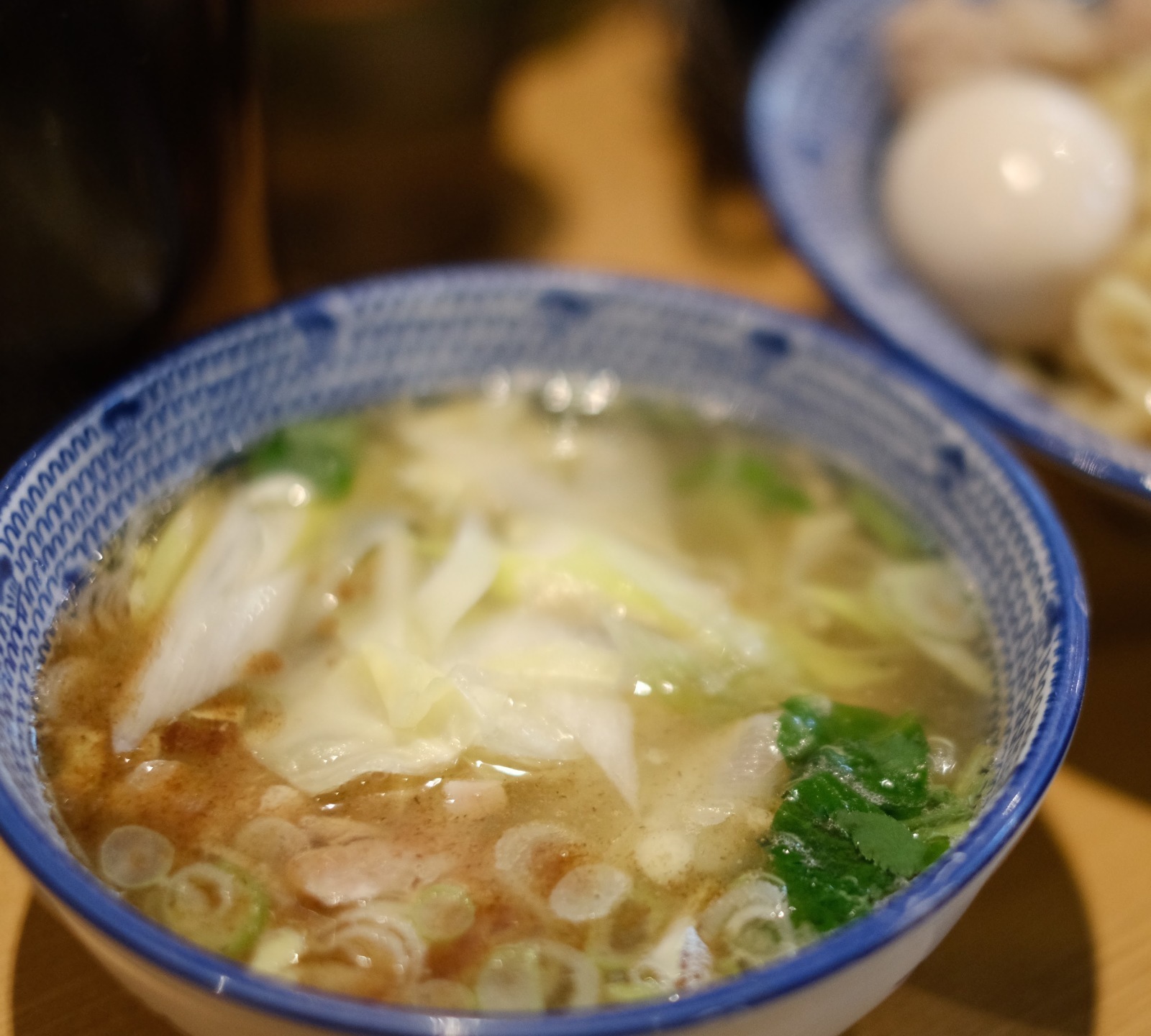 川越＠麺匠清兵衛　鶏塩専門ラーメン屋さんの完璧な鶏ラーメン！_b0024832_09285051.jpg