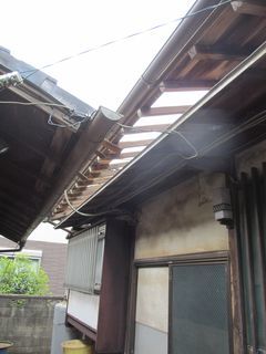 埼玉県の新座市で、瓦屋根修理工事_c0223192_21341544.jpg