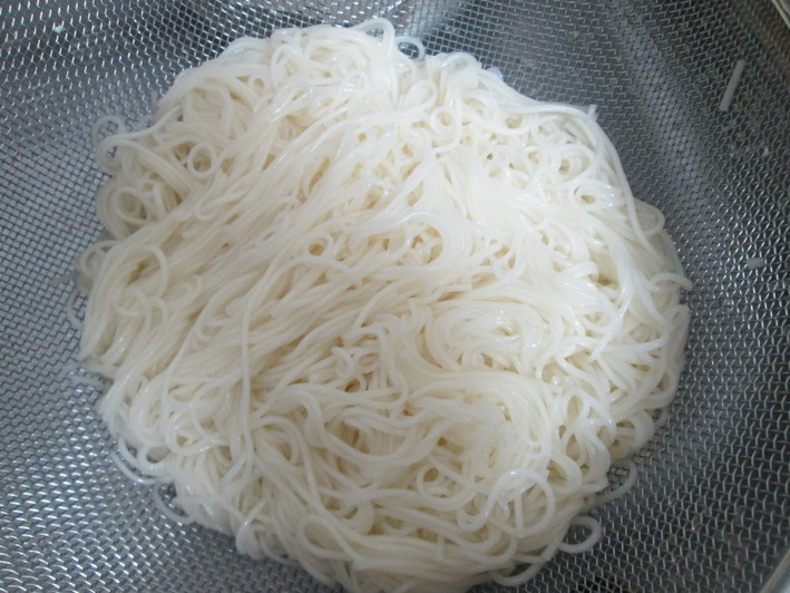 季節先取り＜第二弾＞七夕の山かけそうめん_d0122397_1449448.jpg