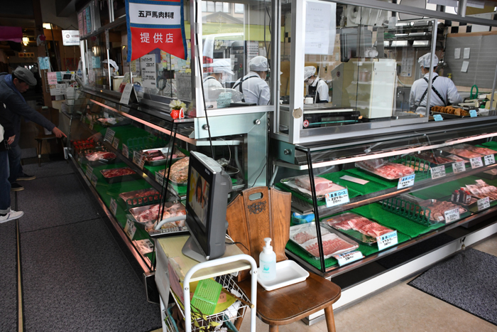 【食べログ3.5以上の店】馬肉専門店!青森五戸町の「ミートプラザ尾形」の桜鍋&馬刺し_e0171573_23101858.jpg