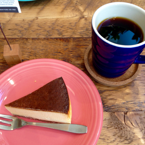 コーヒーとケーキとおしゃべり_b0169238_22394851.jpg