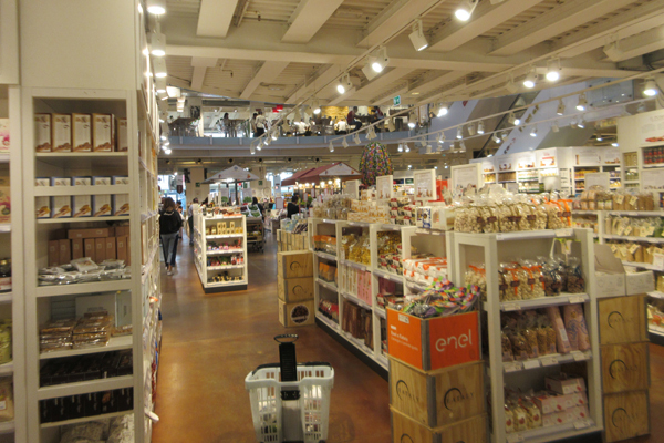 お土産探しにぴったりなミラノの台所～Eataly～_e0333647_09531822.jpg