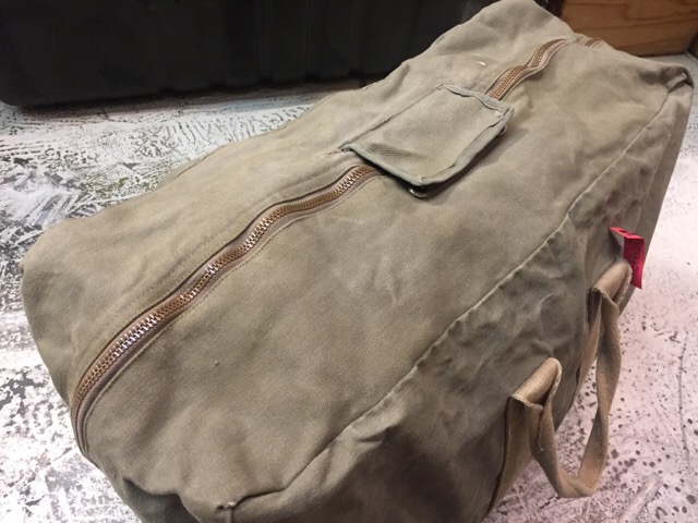 4月26日(水)大阪店ヴィンテージウェア&服飾雑貨入荷!!#4 U.S.Military Part4 U.S.Navy!ParachuteBag!!_c0078587_14575463.jpg