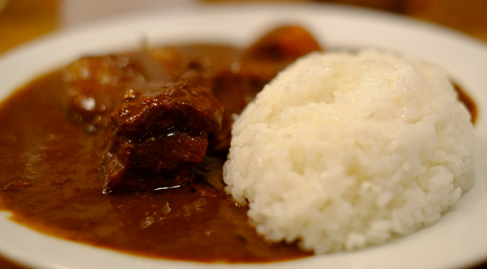 「不動前　東印度カレー商会 上々スパイシー豚カレー 大盛に気をつけて」_a0000029_10341665.jpg