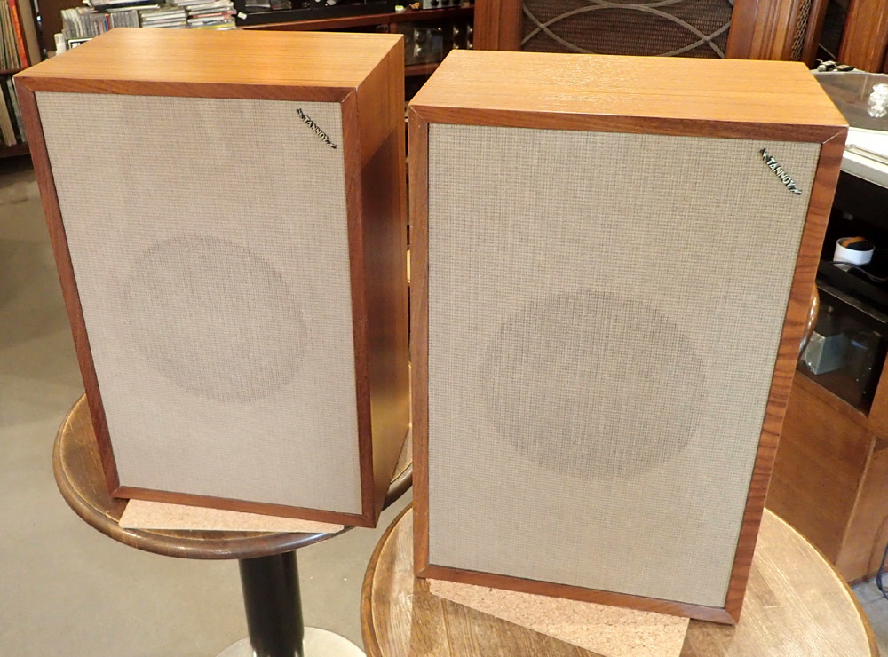 ＴＡＮＮＯＹ　３ＬＺ　入荷しました。_b0262449_11393434.jpg