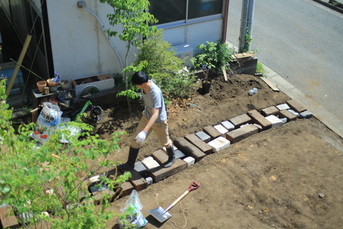 庭4年目。庭づくりをふりかえる③アプローチ_e0375293_23351415.jpg
