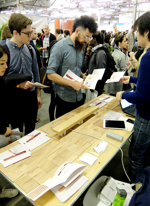TechDay NY:謎の「木の板」インターフェース、\"mui\"(無為)から垣間見る日系企業のグローバル化_b0007805_23322897.jpg