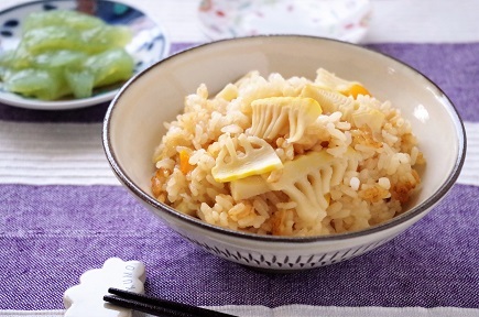 今年初!たけのこご飯_f0168317_22502878.jpg