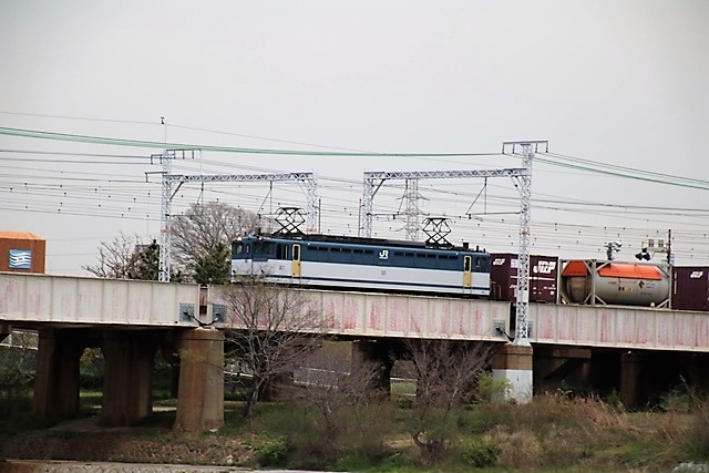 藤田八束の鉄道写真@武庫川鉄橋を渡る貨物列車・・・武庫川、西宮市_d0181492_17450280.jpg