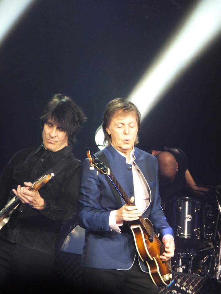 PAUL McCARTNEY ONE ON ONE JAPAN TOUR 2017 初日 日本武道館_b0042308_01303417.jpg