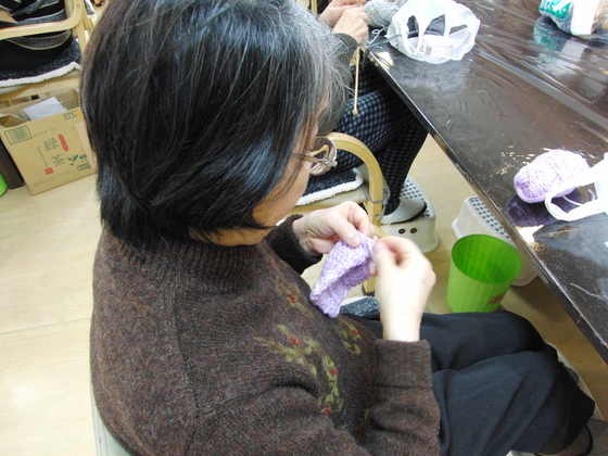 編みもの ~ アクリルタワシ ~_e0222340_15465256.jpg