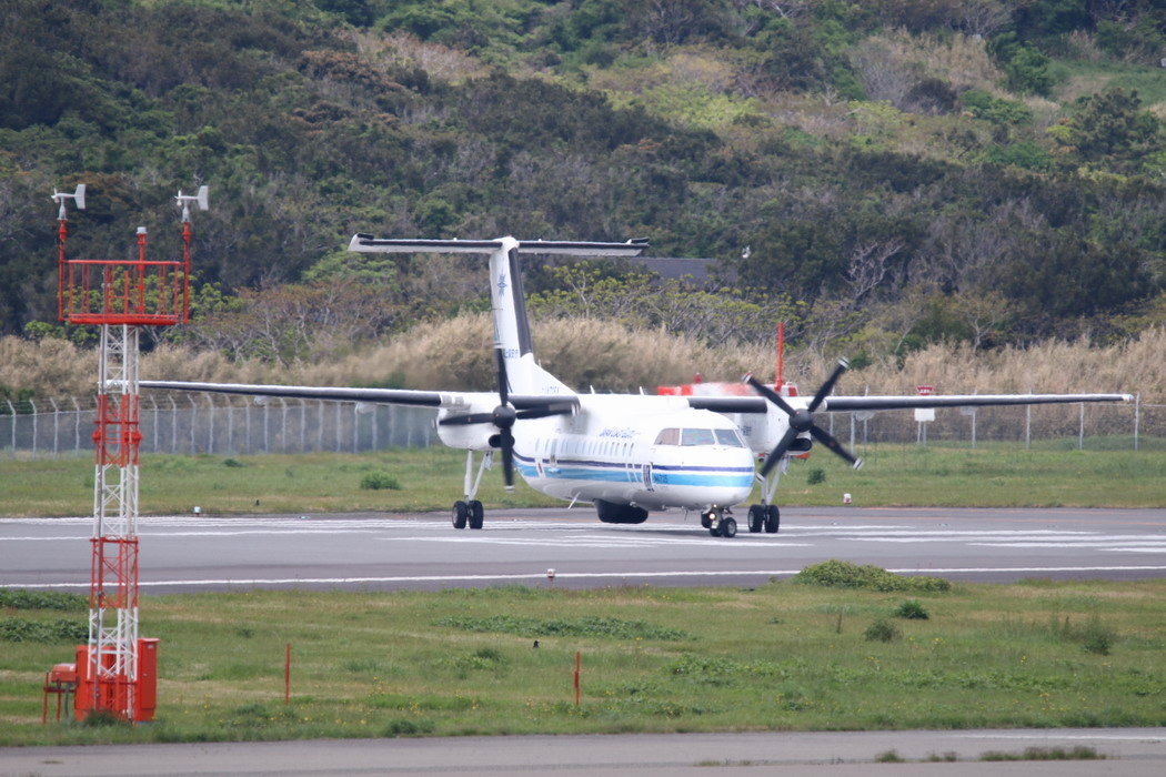 海上保安庁　DHC-8-300　『みずなぎ』_e0128144_06590462.jpg