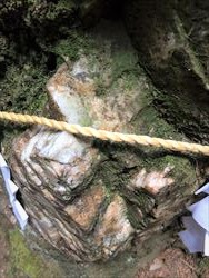 御岩神社に参拝_d0082655_1726479.jpg