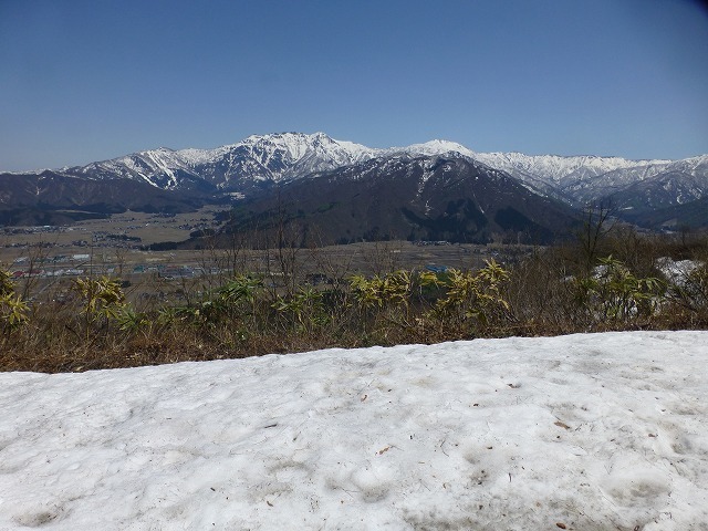 坂戸山（634ｍ）・４月24日_d0351575_08570411.jpg