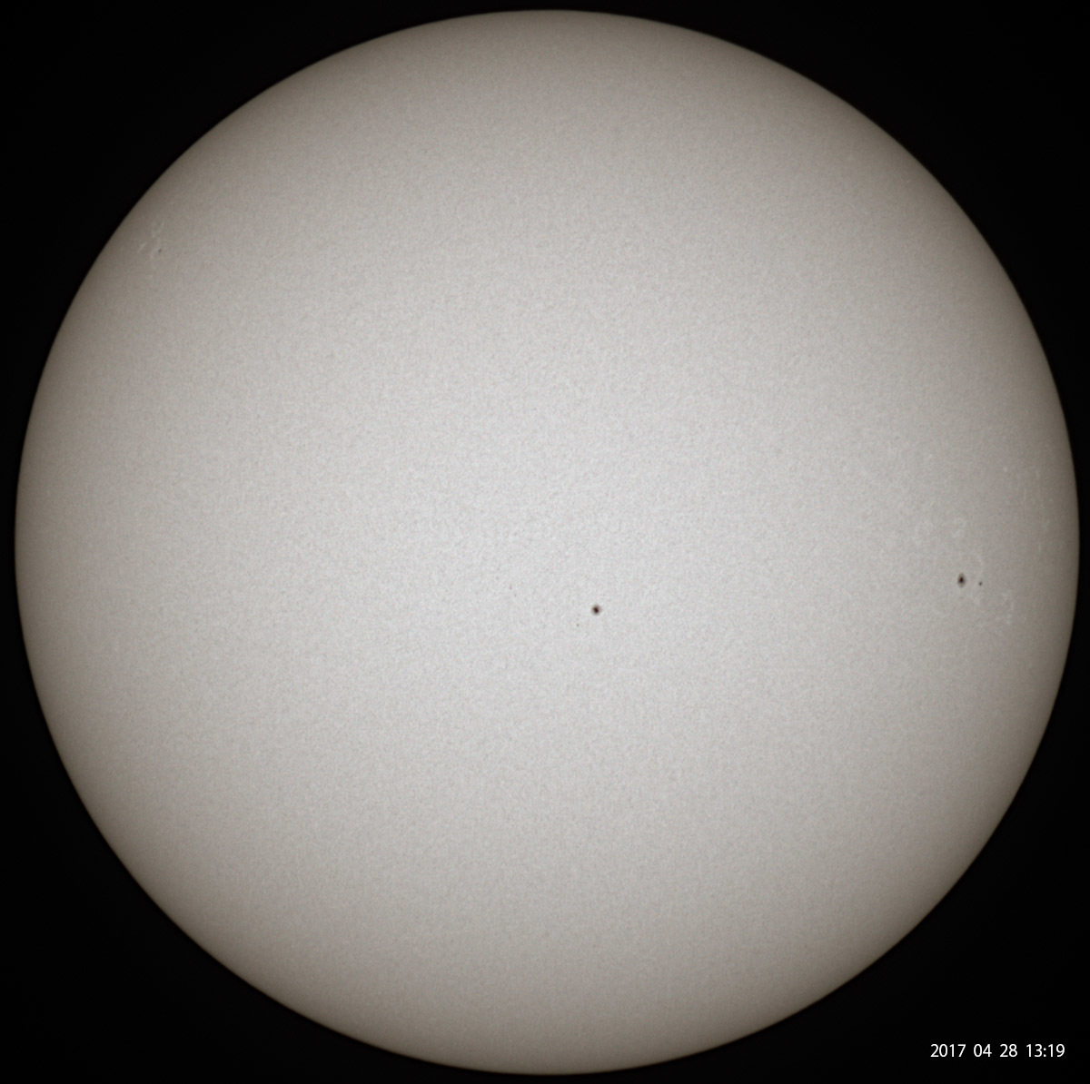 4月28日の太陽_e0174091_14392528.jpg