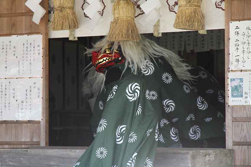 2017年　剣山の「山開き」♪「劒神社」と「神輿渡御」♪_d0058941_21382250.jpg