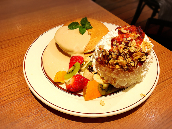 Eggs\'n Things 名古屋パルコ店_e0292546_07465310.jpg