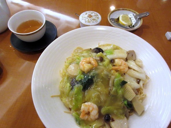 【銀座アスター】海の幸の焼きそばとタピオカミルク【藤沢賓館】_b0009849_10385211.jpg