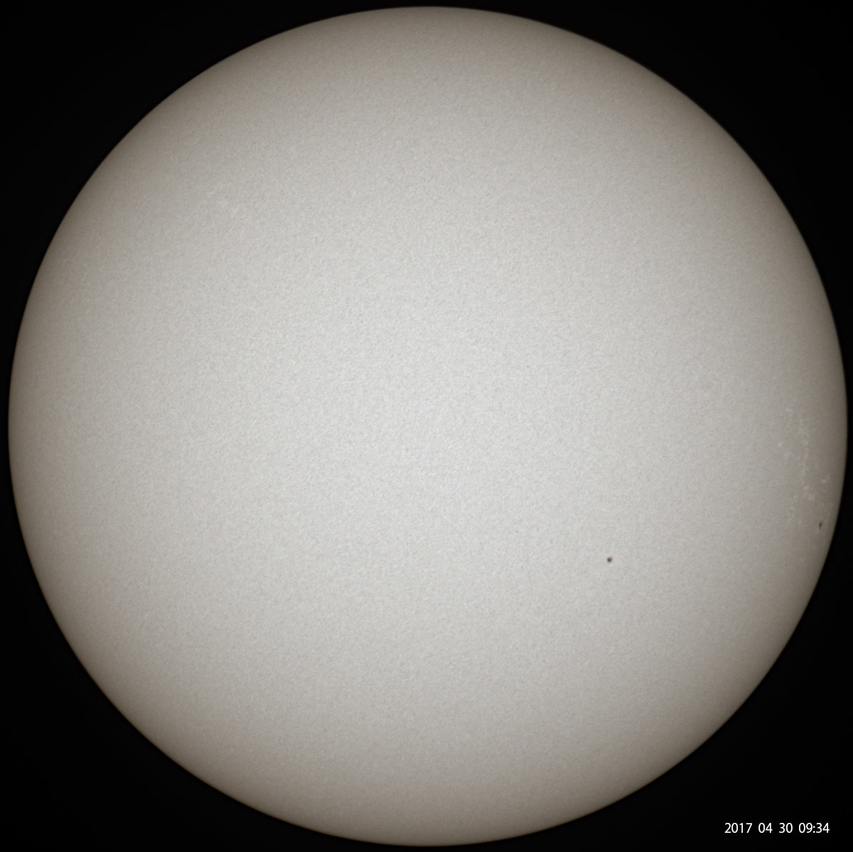 4月30日の太陽_e0174091_10500494.jpg