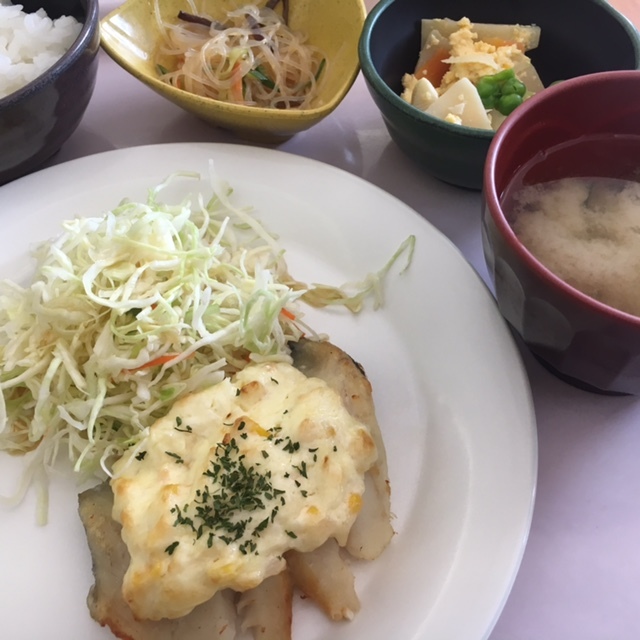 学食ランチ。その2。_f0165495_17200037.jpg