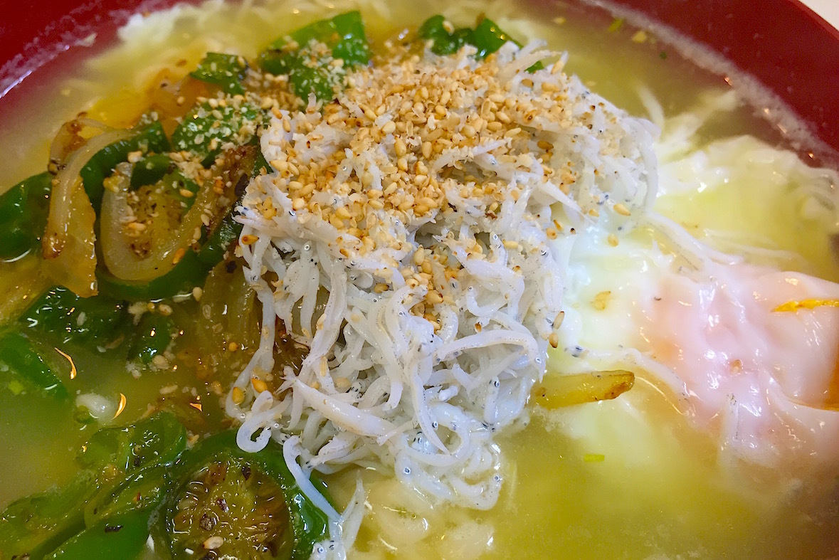 万願寺唐辛子と釜揚げシラスの 塩ラーメン インスタント アレンジ ロックなカメリエーレが作る 男のプチ本格料理 レシピ 万願寺唐辛子と釜揚げシラスの 塩ラーメン インスタント アレンジ ロックなカメリエーレが作る 男のプチ本格料理 レシピ