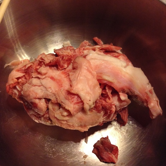 和牛すじ肉を仕込む。_a0334793_10154955.jpg