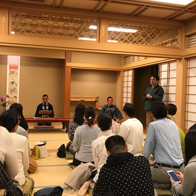 浅草神社「社子屋」今月は祭礼月_d0028327_15431040.jpg