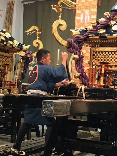 浅草神社「社子屋」今月は祭礼月_d0028327_1547636.jpg