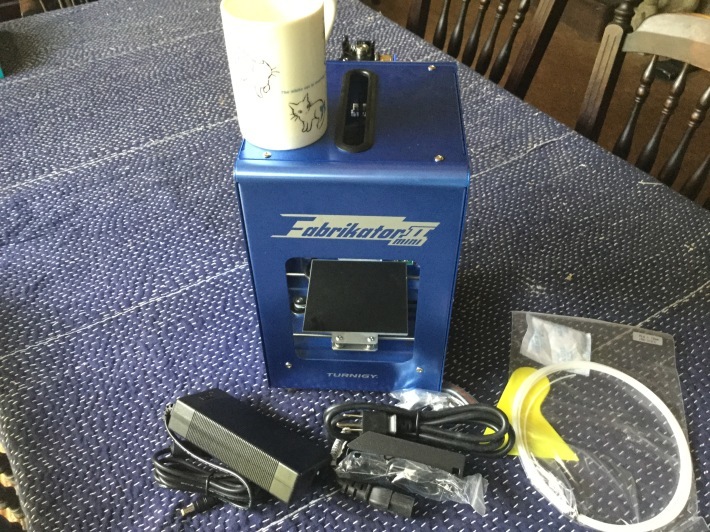 ２万円台の完成済みコンパクト３Dプリンタが届いた_d0067943_12555971.jpg