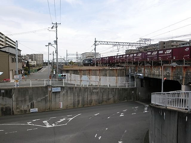 藤田八束の鉄道写真@貨物列車の写真撮影、JR西宮駅付近から・・・・貨物列車「桃太郎」の写真_d0181492_17255528.jpg