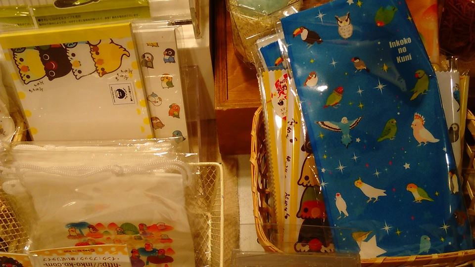 東急ハンズ梅田店10階常設のパンダブース、インコと鳥の雑貨展の様子_d0322493_0593772.jpg