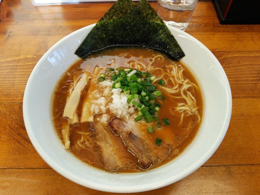 越乃屋さんでしょうゆらーめん 旭川市豊岡6条4 17年63杯目 ｅｉｈｏのブログ