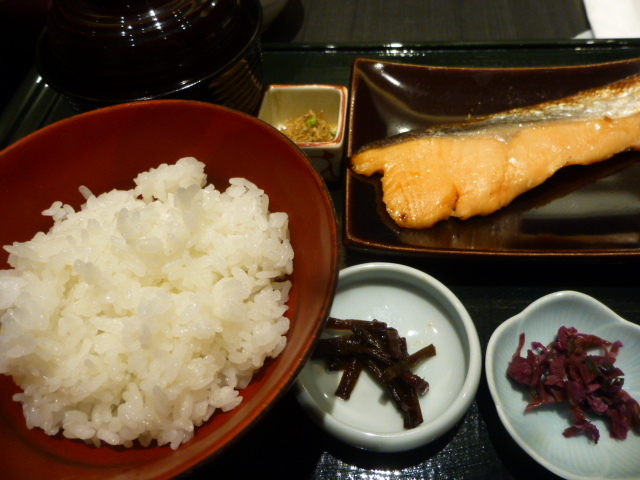 竈炊き立てごはん 土井 京都駅八条口店 （かまどたきたてごはん どい）  お手頃♪_d0106134_22211506.jpg