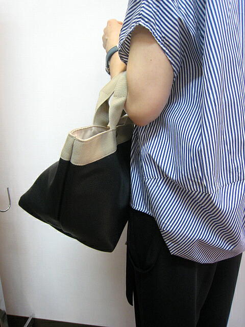 ＢＬＡＮＣ　ｂａｓｑｕｅ （ブランバスク）　ＰＵＣＨＩ　ＴＯＴＥ　 ＢＬＡＣＫ_a0089359_1232514.jpg