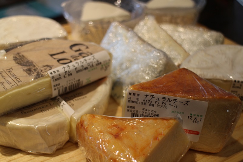 チーズ入荷しました!_b0016474_15125098.jpg