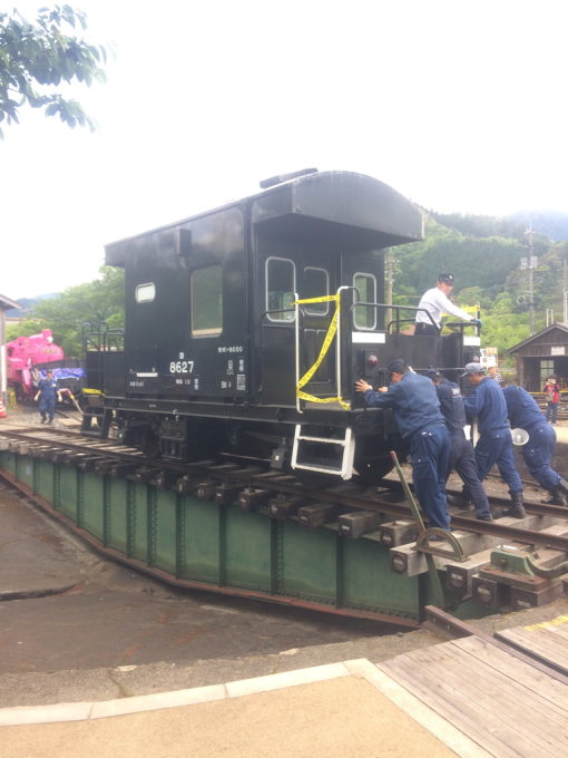 ピンクの機関車_c0291710_18362611.jpg