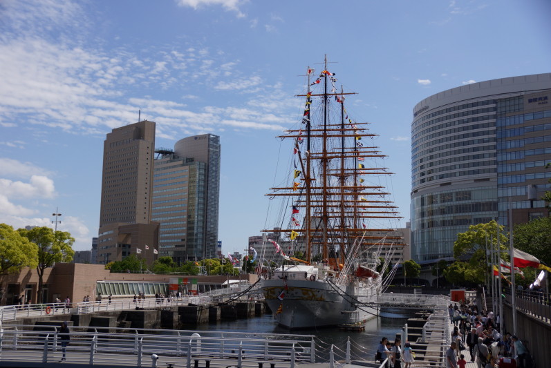 ☆五月の空に、”こいのぼり”が泳ぐ、横浜みなとみらい！_c0168984_13112627.jpg