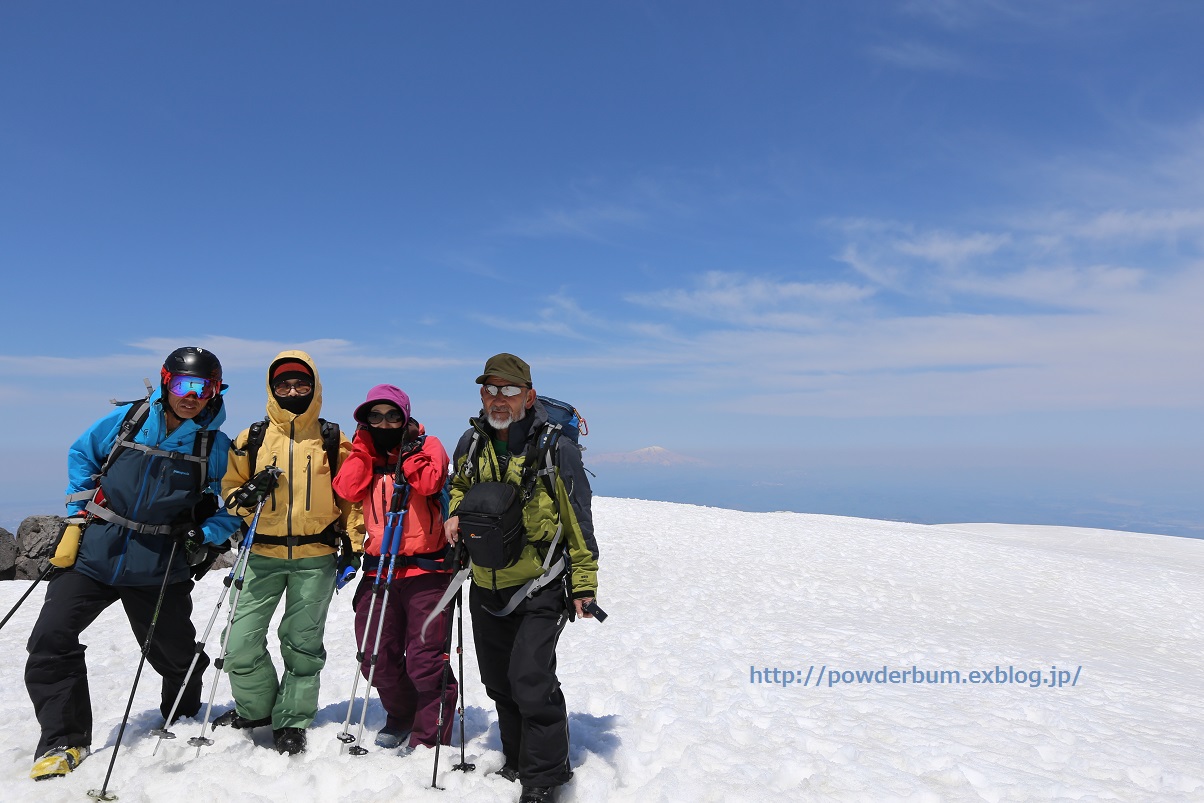 2017シーズン滑り収め「月山」_b0062024_82088.jpg