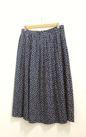  \"Laurel Burch\" Cat Jewelry, Navy Skirt, Popcorn Top, Floral Print Bottom ♪_c0220830_18140903.jpg