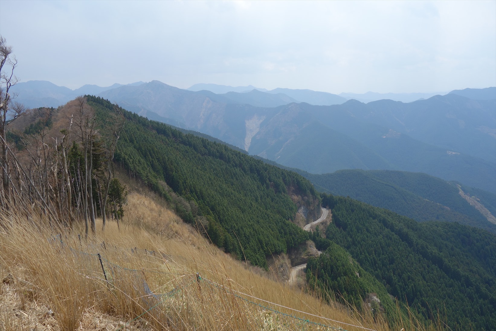 △　大峰山参詣道の吉野古道を行く　△_f0348933_14570359.jpg