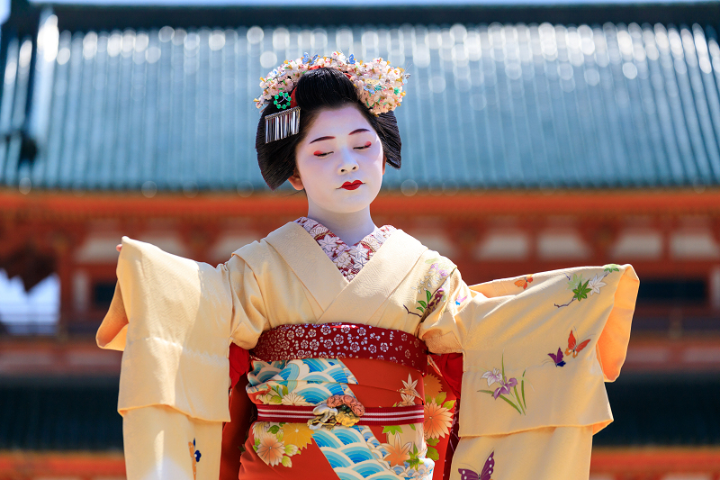 平安神宮例大祭翌日祭　舞踊奉納（祇園甲部　清乃さん、市晴さん、まめ衣さん）_f0155048_0283498.jpg