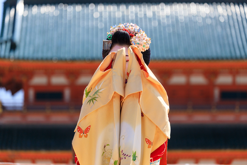 平安神宮例大祭翌日祭　舞踊奉納（祇園甲部　清乃さん、市晴さん、まめ衣さん）_f0155048_028422.jpg