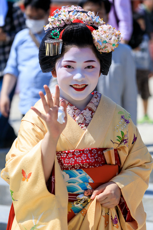 平安神宮例大祭翌日祭　舞踊奉納（祇園甲部　清乃さん、市晴さん、まめ衣さん）_f0155048_0332830.jpg