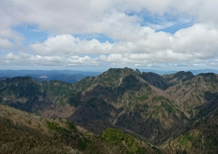 大峰　和佐又山ﾋｭｯﾃ～大普賢岳～七曜岳～和佐又山ﾋｭｯﾃ_b0148050_16170533.jpg