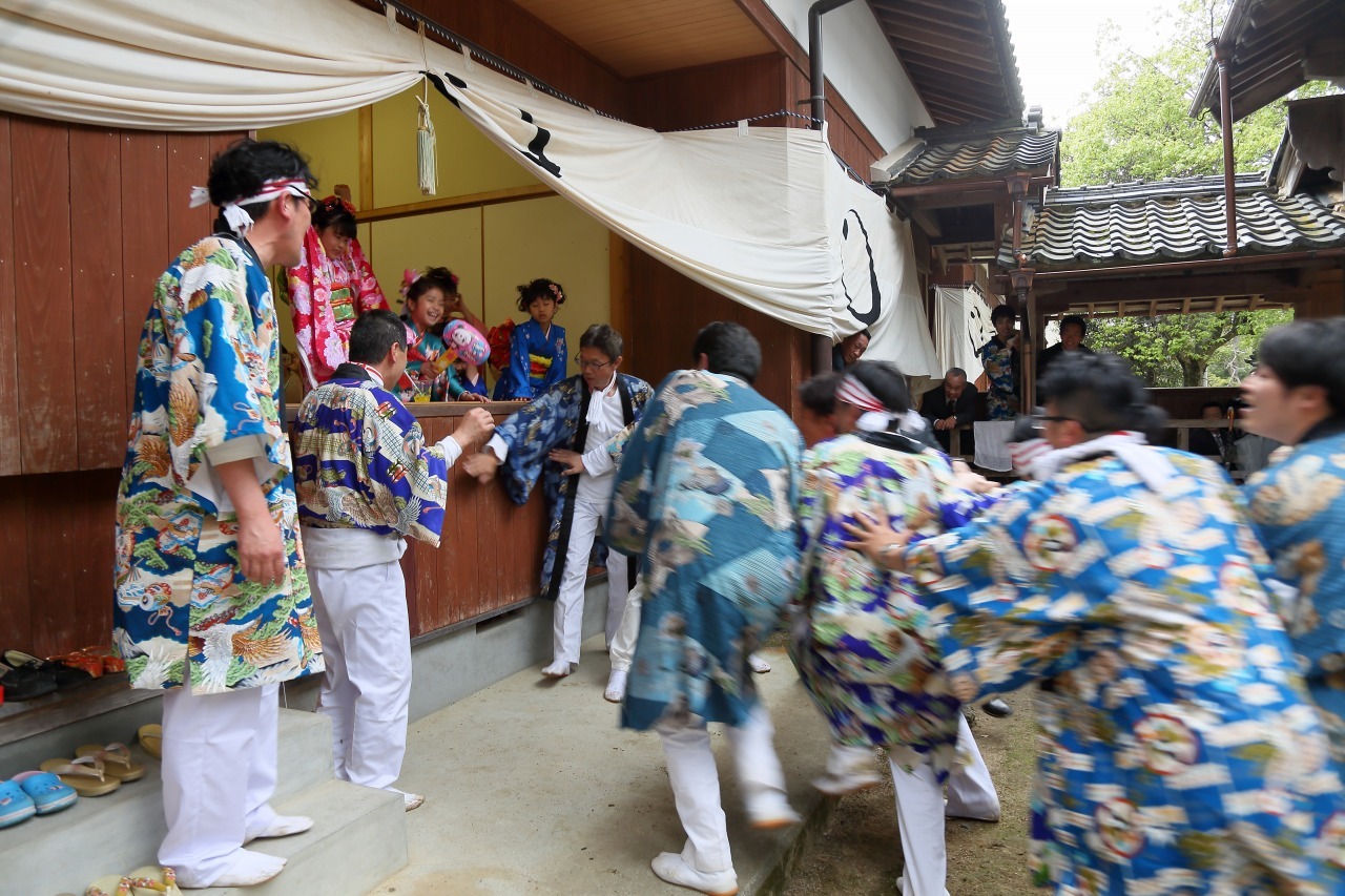 彌美神社の王の舞　前篇_c0196076_06163621.jpg