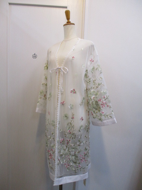 リリーブラウン Lily Brown チュール刺繍ガウン : dimanche